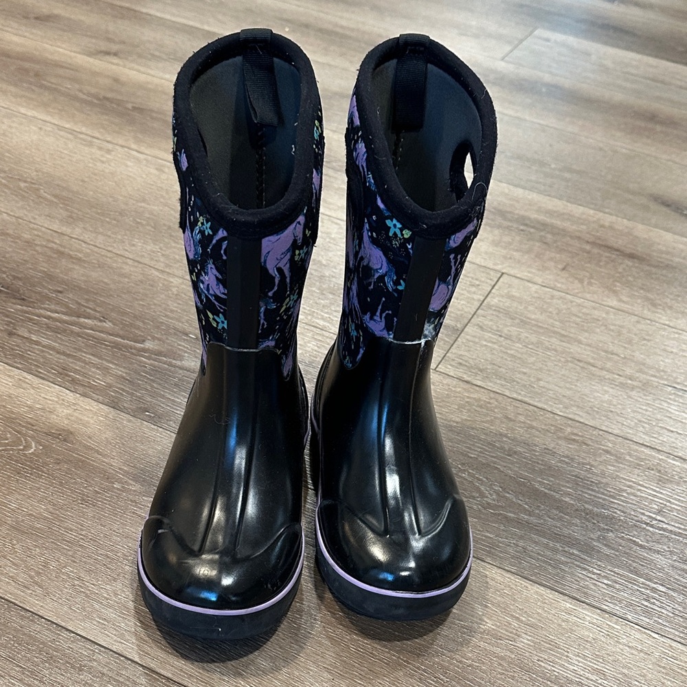 Bogs Kids Black and Purple Patterned Boots